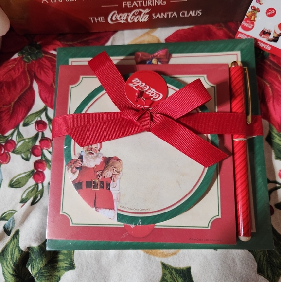 Coca-Cola Christmas Santa Bundle - Picture 2 of 13